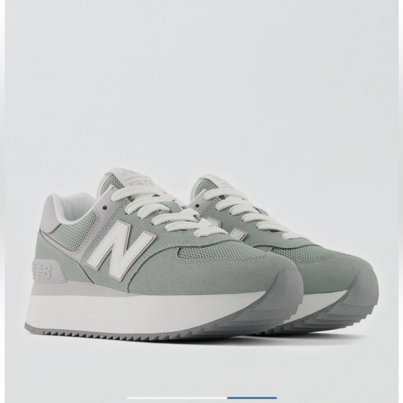 COPY - New balance 574+ platform sneaker in green - Picture 1 of 6